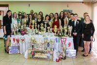 Andrzej Borowski, Irmina Mr&oacute;zek Gliszczynska i Krzysztof Pestka w studiu Weekend FM, a do tego reportaż o piłkarkach Tucholanki