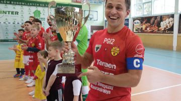 Dobra i zła wiadomość dla fanów Red Devils Chojnice: świętujemy awans do Futsal Ekstraklasy, ale kapitan Vitaly Kolesnik kończy karierę