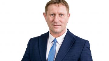 Wójt Stężycy zapowiada koniec wydawania "milionowych kwot" na Radunię. Trener i piłkarze mówią o "gaszeniu światła" w klubie