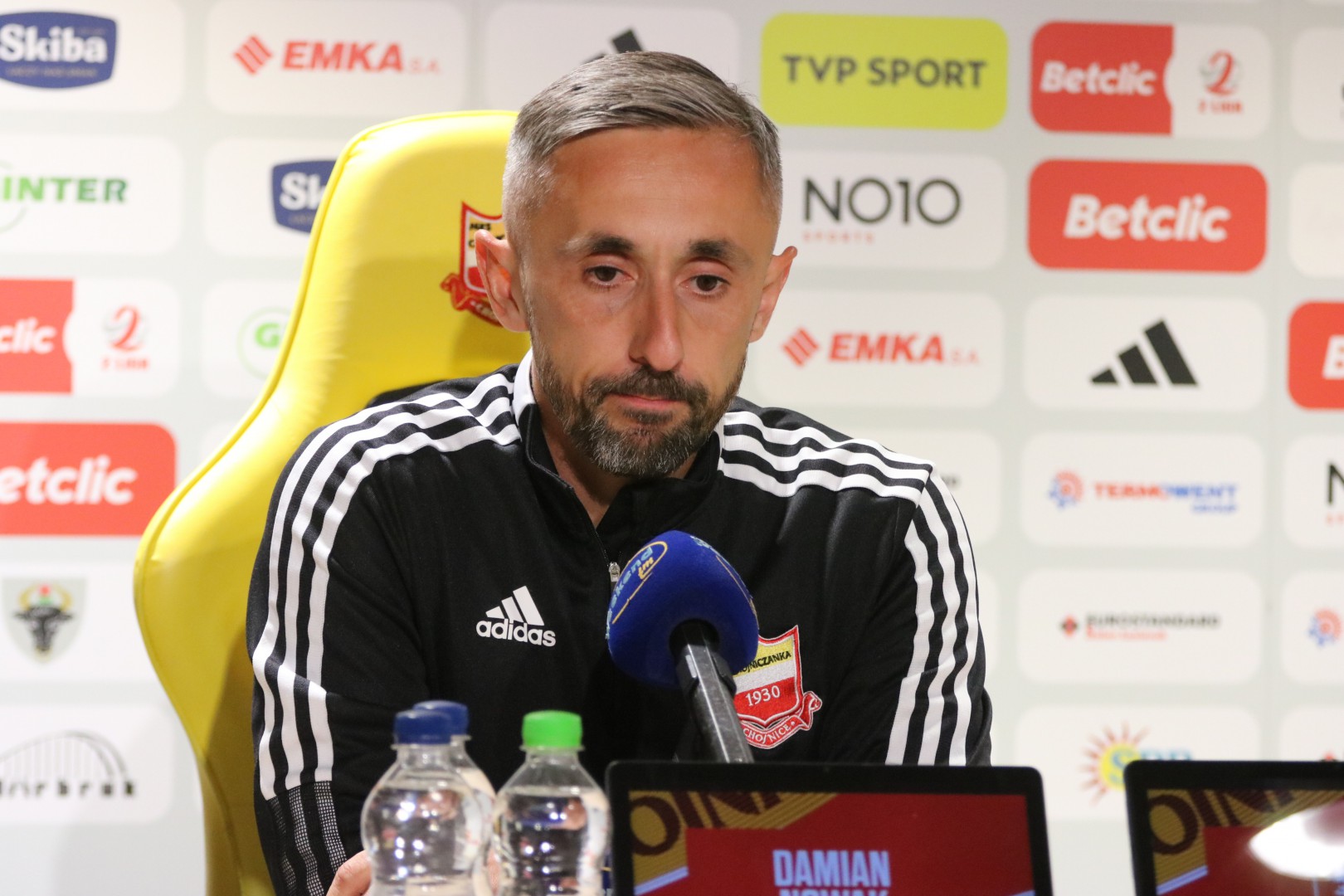 Trener Chojniczanki Damian Nowak: "Baraże to niewiadoma. Chcemy awansować bezpośrednio w kolejnym sezonie"